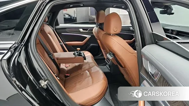 Audi A6 (C8) 2023 Черный из Кореи, фото 3