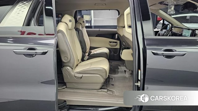 Kia Carnival 4th generation 2022 Черный из Кореи, фото 3