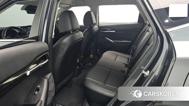 Kia Seltos 2022 Серый из Кореи, фото 3