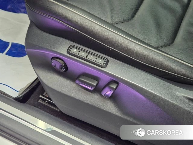 Volkswagen Tiguan second Generation 2018 Серебристо-серый из Кореи, фото 3