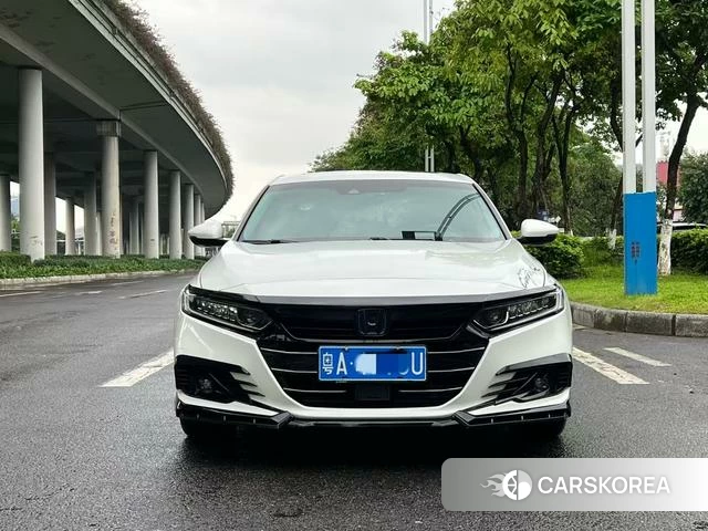 Honda Accord 2022 Белый из Китая, фото 3