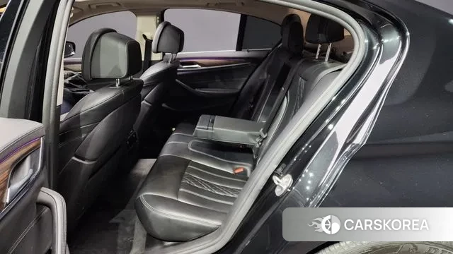 BMW 5 Series (G30) 2019 Черный из Кореи, фото 3