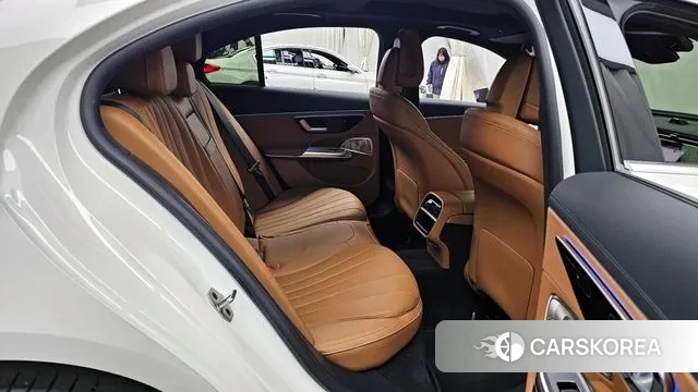 Mercedes-Benz E-Class W214 2025 Белый из Кореи, фото 3