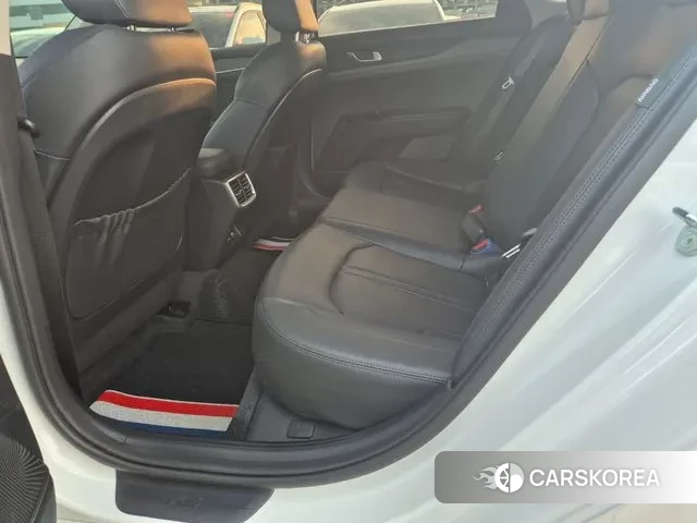 Kia K5 3rd generation 2023 Белый из Кореи, фото 3