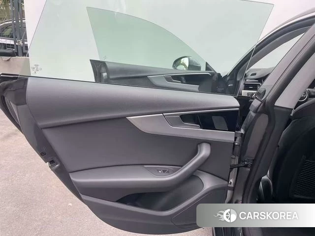 Audi A5 2024 Темно-серый из Китая, фото 3
