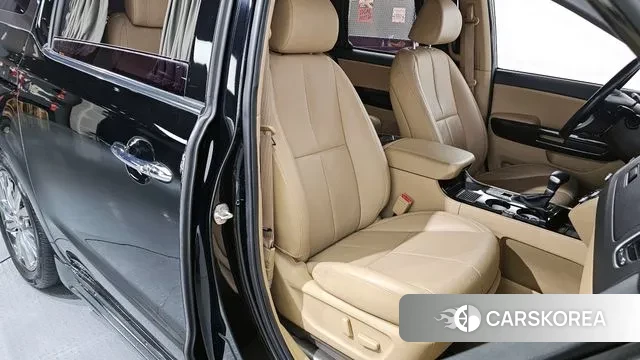 Kia The New Carnival 2019 Черный из Кореи, фото 3