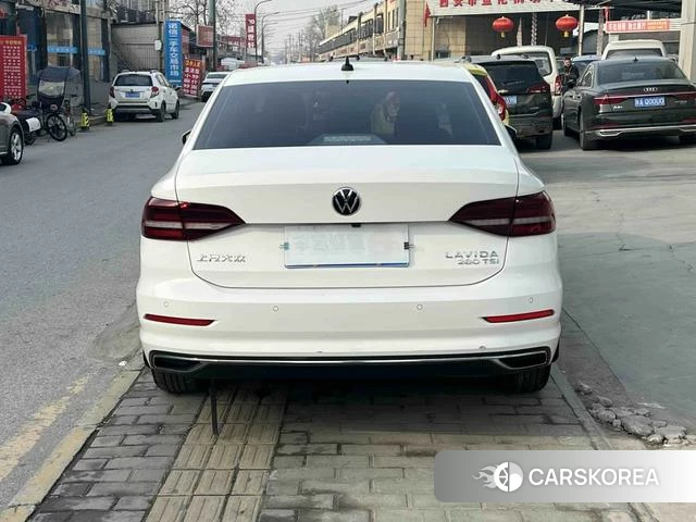 Volkswagen Lavida 2021 Белый из Китая, фото 3