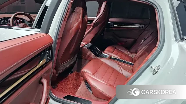 Porsche Panamera (972) 2025 Серебристо-серый из Кореи, фото 3