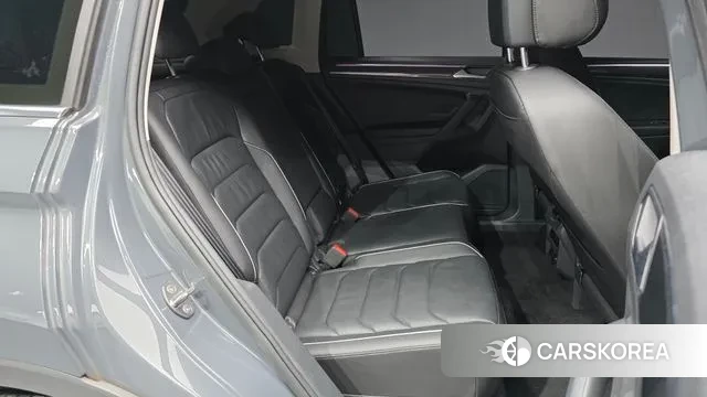 Volkswagen Tiguan second Generation 2022 Серый из Кореи, фото 3