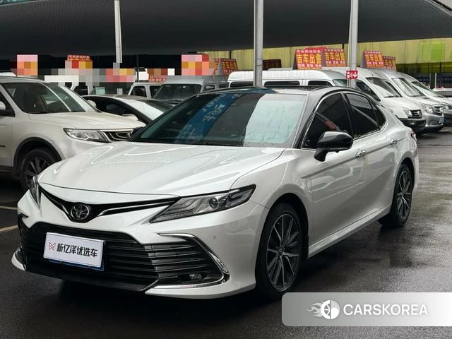 Toyota Camry 2022 Белый из Китая, фото 3