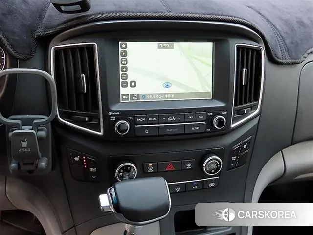 Hyundai The New Grand Starex 2018 Белый из Кореи, фото 3