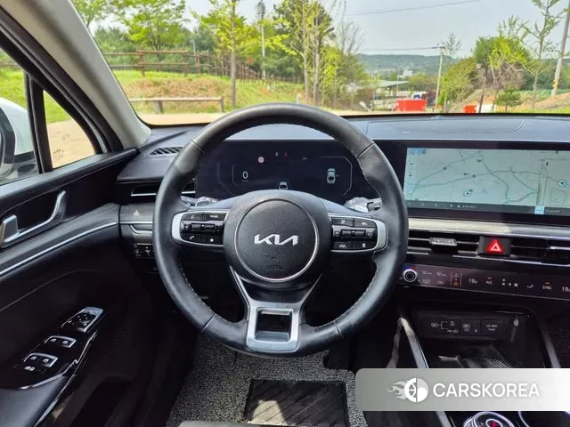 Kia The New K5 3rd generation 2024 Белый из Кореи, фото 3