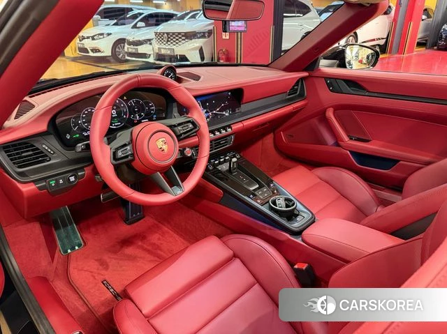 Porsche 911(992) id 4634872 из Кореи 3