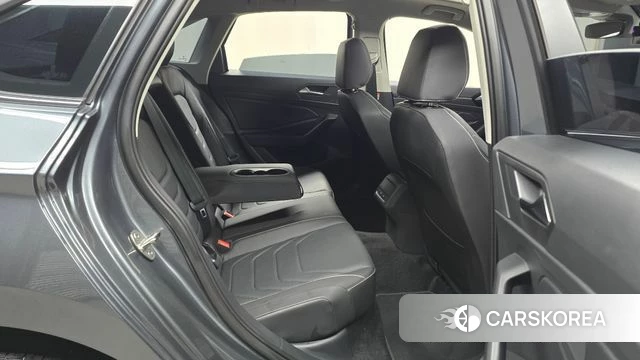 Volkswagen 7th Generation of Jetta 2023 Серый из Кореи, фото 3