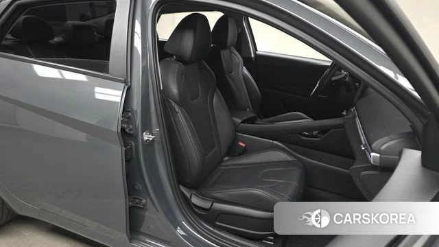 Hyundai The New Avante (CN7) 2024 Серый из Кореи, фото 3