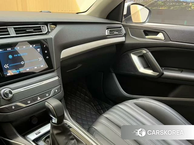 Peugeot 408 2020 Белый из Китая, фото 3