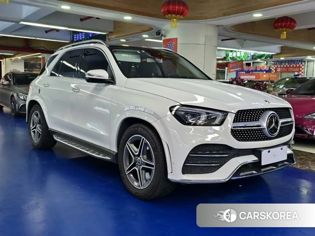 Mercedes-Benz GLE (import) 2021 Белый из Китая, фото 3