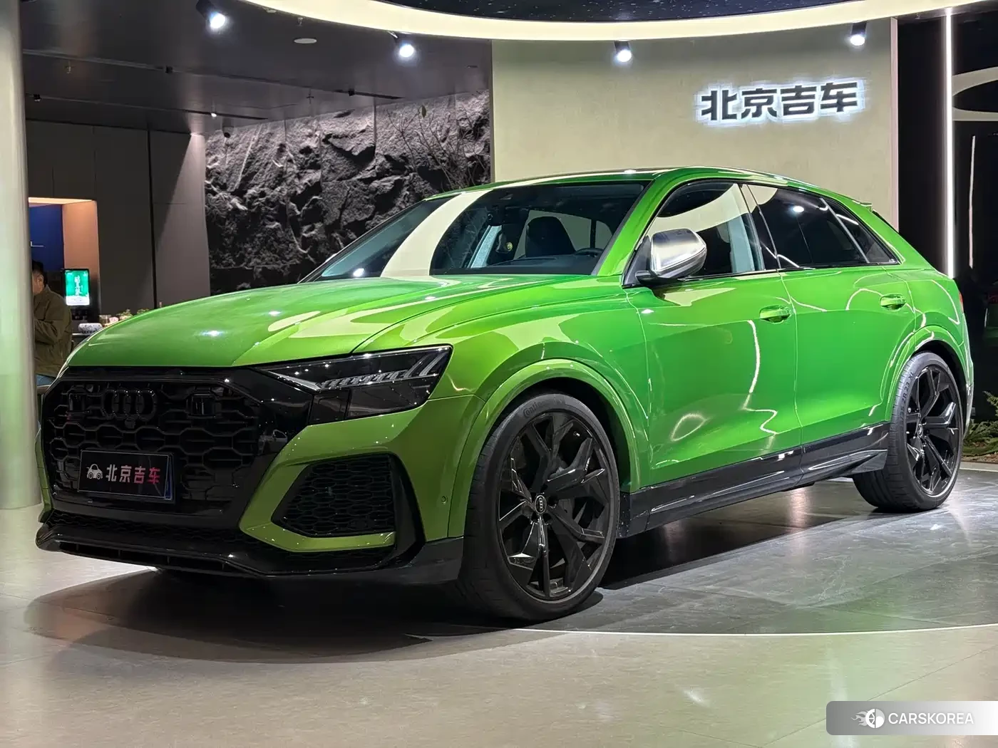 Audi RS Q8 2022 Зеленый из Китая, фото 3