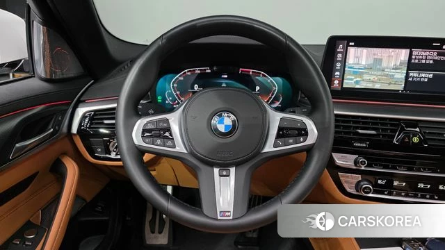 BMW 5 Series (G30) 2022 Белый из Кореи, фото 3