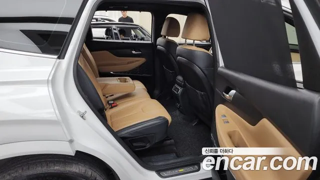 Hyundai The New Santa Fe 2023 Белый из Кореи, фото 3