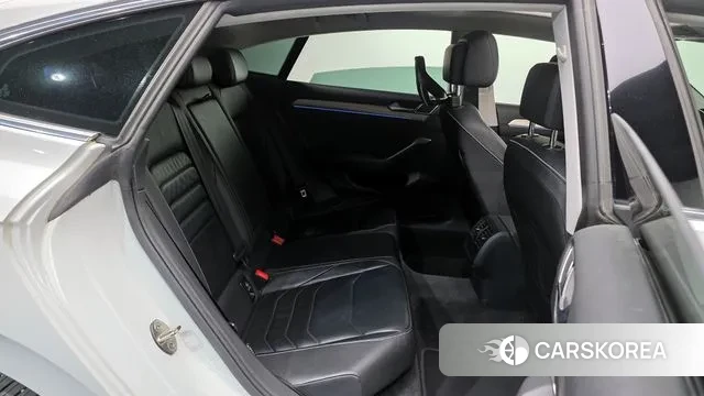 Volkswagen Arteon 2019 Белый из Кореи, фото 3