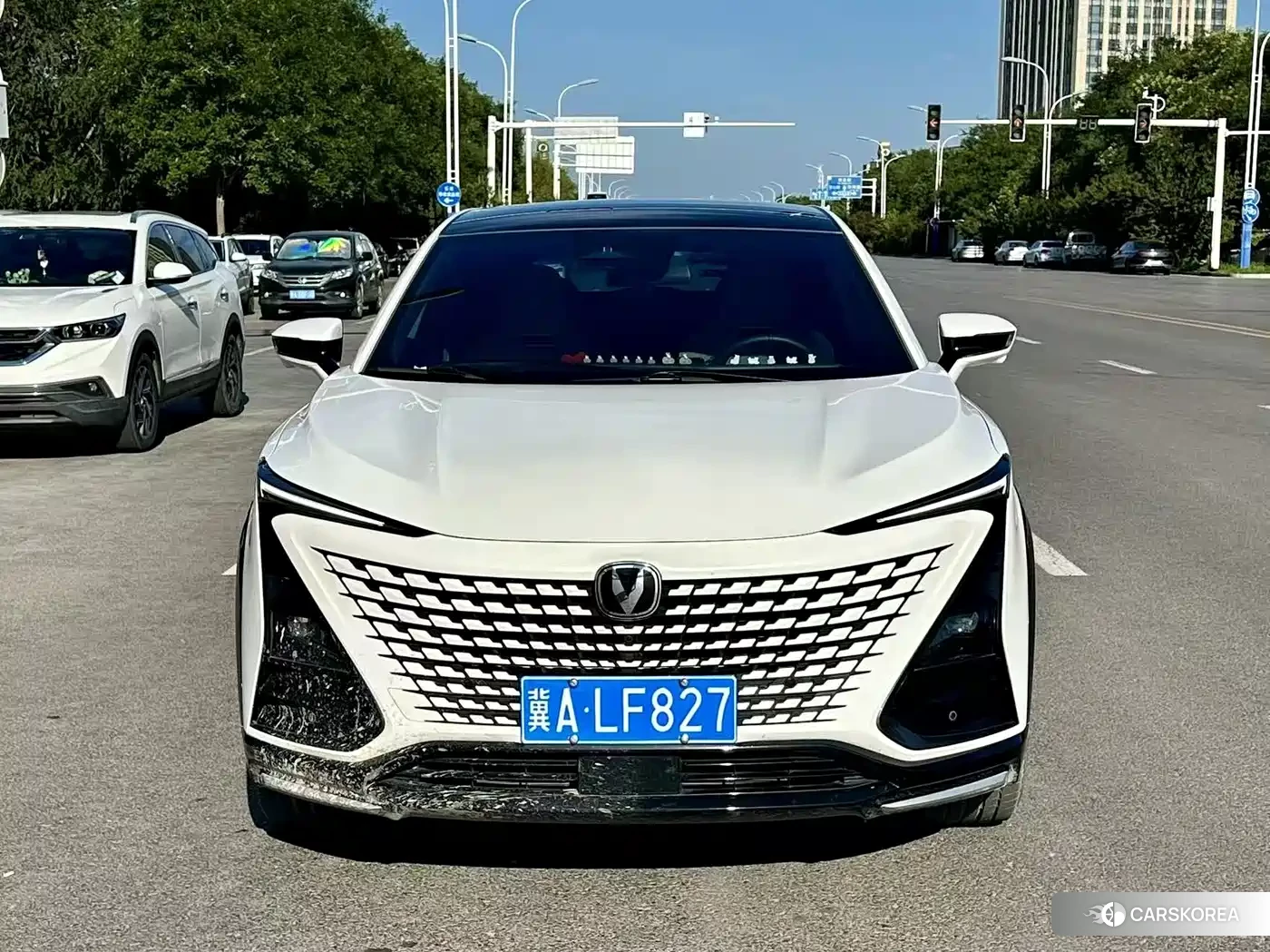 Chang'an UNI-T 2023 Белый из Китая, фото 3