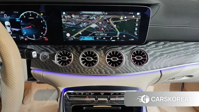Mercedes-Benz AMG GT 2023 Белый из Кореи, фото 3