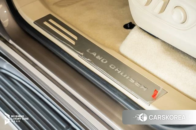 Toyota Land Cruiser 70 Series 2022 Серебристо-серый из Китая, фото 3