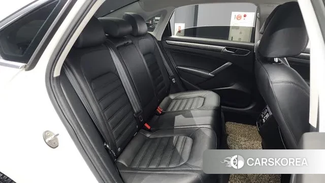 Volkswagen The New Passat 2018 Белый из Кореи, фото 3