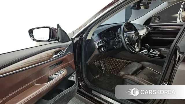 BMW 6 Series GT (G32) 2019 Коричневый из Кореи, фото 3