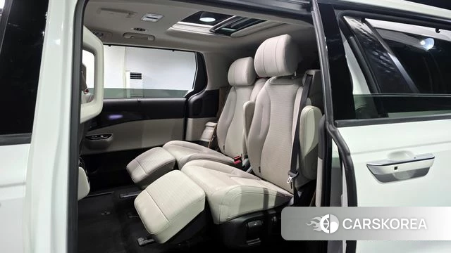 Kia Carnival 4th generation 2023 Белый из Кореи, фото 3