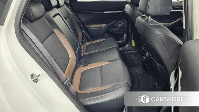 Kia Seltos 2022 Белый из Кореи, фото 3