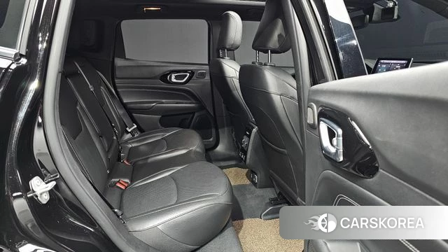 Jeep Compass 2nd Generation 2022 Черный из Кореи, фото 3