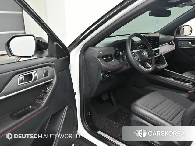 Ford Explorer 6th Generation 2025 Белый из Кореи, фото 3