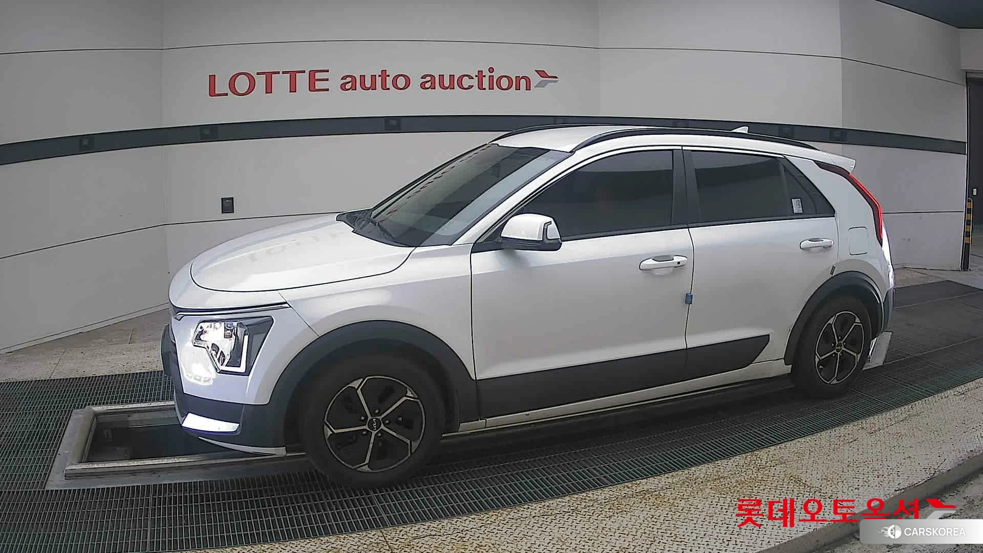 Kia Niro Hybrid 2022 Snow White Pearl (optional) из Кореи, фото 3