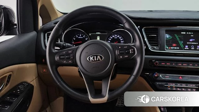 Kia The New Carnival 2018 Черный из Кореи, фото 3