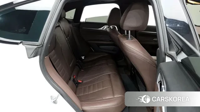 BMW i4 2024 Белый из Кореи, фото 3