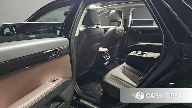 Hyundai Grandeur Hybrid (GN7) 2023 Черный из Кореи, фото 3