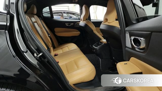 Volvo S60 3rd generation 2021 Черный из Кореи, фото 3