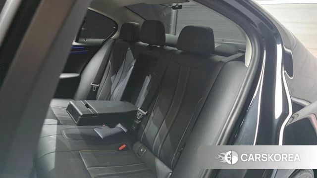 BMW 5 Series (G30) 2022 Черный из Кореи, фото 3