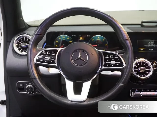 Mercedes-Benz GLB-Class X247 2022 Белый из Кореи, фото 3