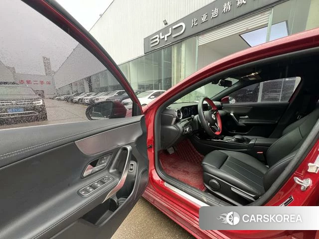 Mercedes-Benz Class A 2021 Красный из Китая, фото 3