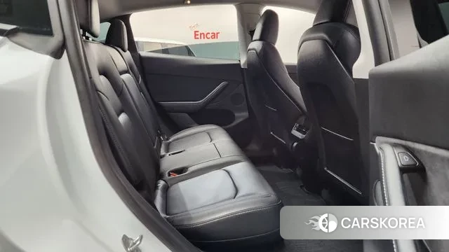 Tesla Model Y 2023 Белый из Кореи, фото 3