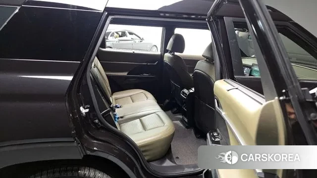 Ssangyong Torres 2023 Черный из Кореи, фото 3