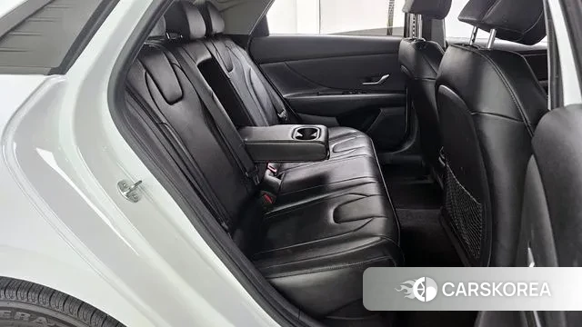 Hyundai Avante Hybrid (CN7) 2021 Белый из Кореи, фото 3