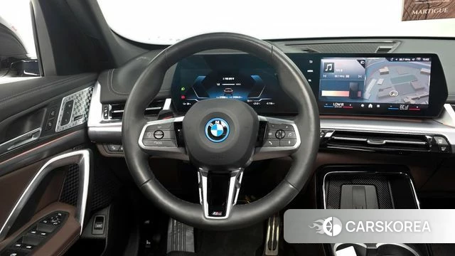 BMW iX1 (U11) 2024 Черный из Кореи, фото 3