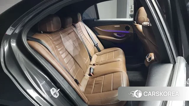 Mercedes-Benz E-Class W213 2022 Серый из Кореи, фото 3