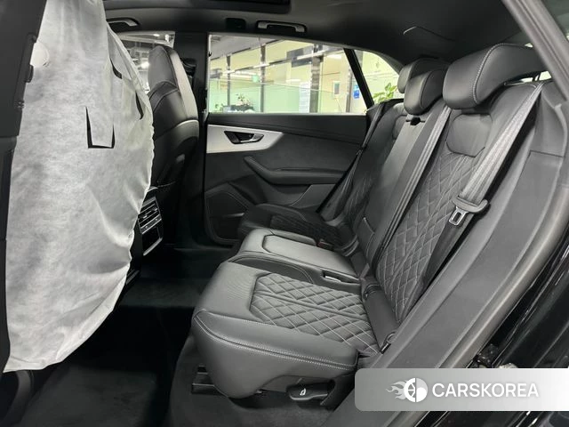 Audi Q8 (4M) 2026 Черный из Кореи, фото 3