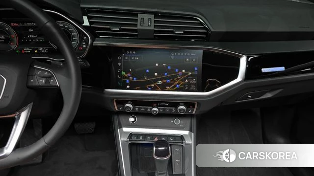 Audi Q3 (F3) 2025 Черный из Кореи, фото 3
