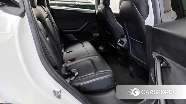 Tesla Model Y 2021 Белый из Кореи, фото 3